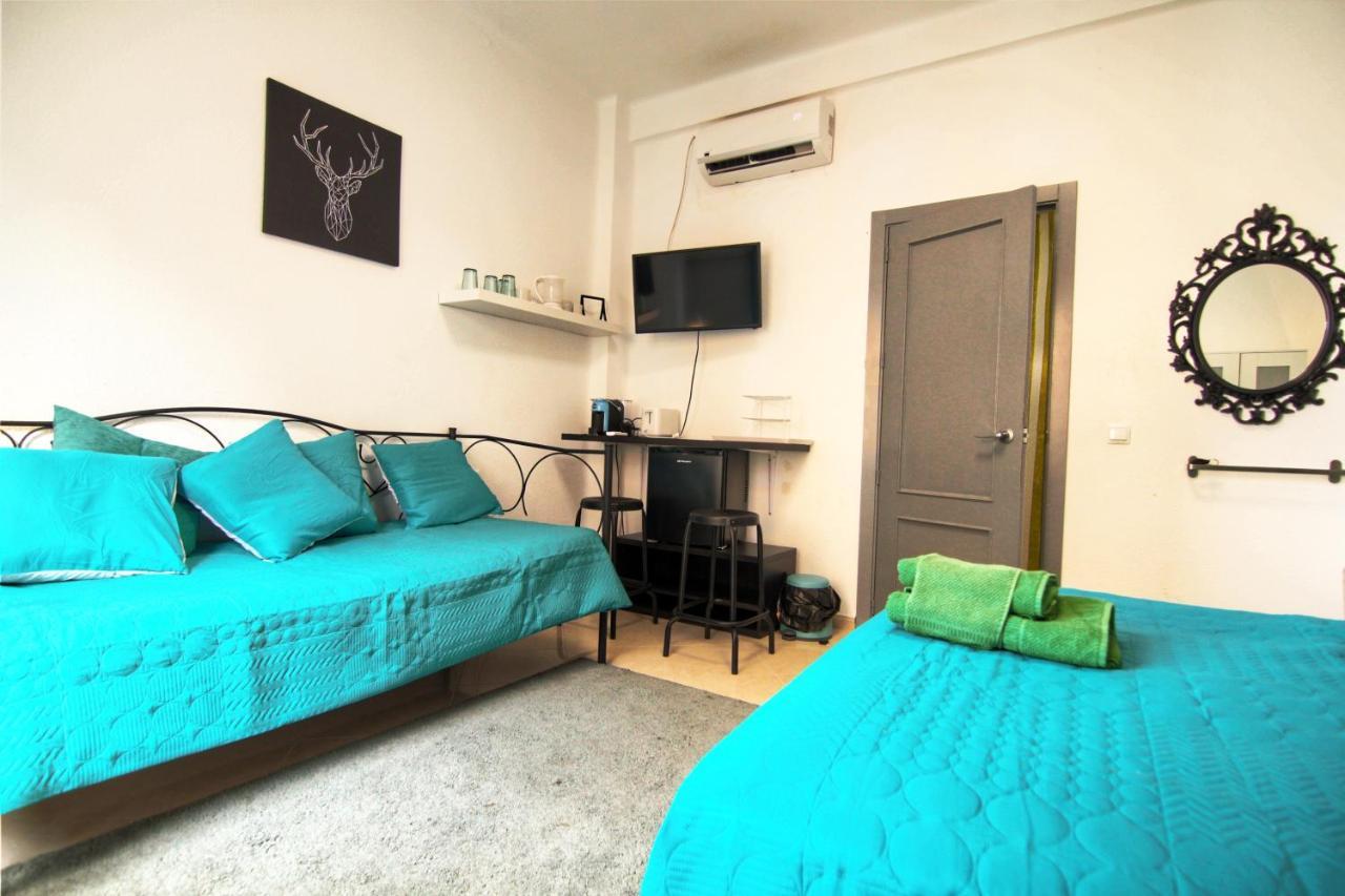 Arriola Rooms Malaga Room photo